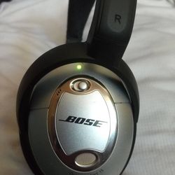 BOSE HEADPHONES NOISE CANCELLING WIRED STEREO