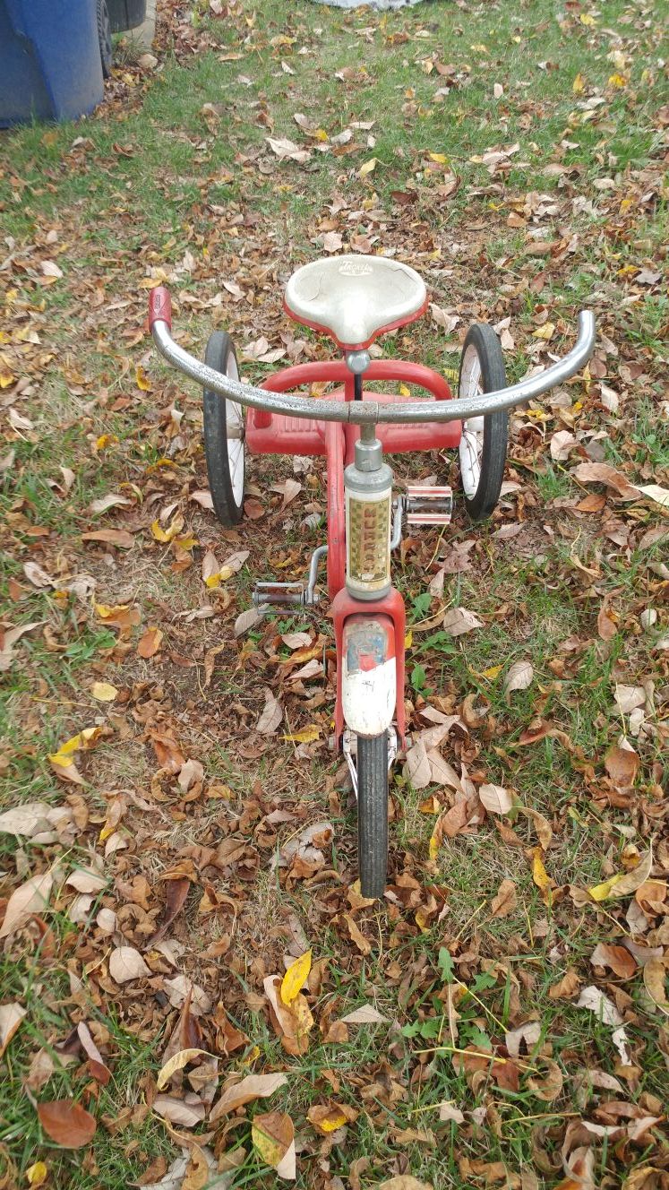1950's Murray Chain Drive tricycle Very hard to find