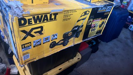 Dewalt lawnmower
