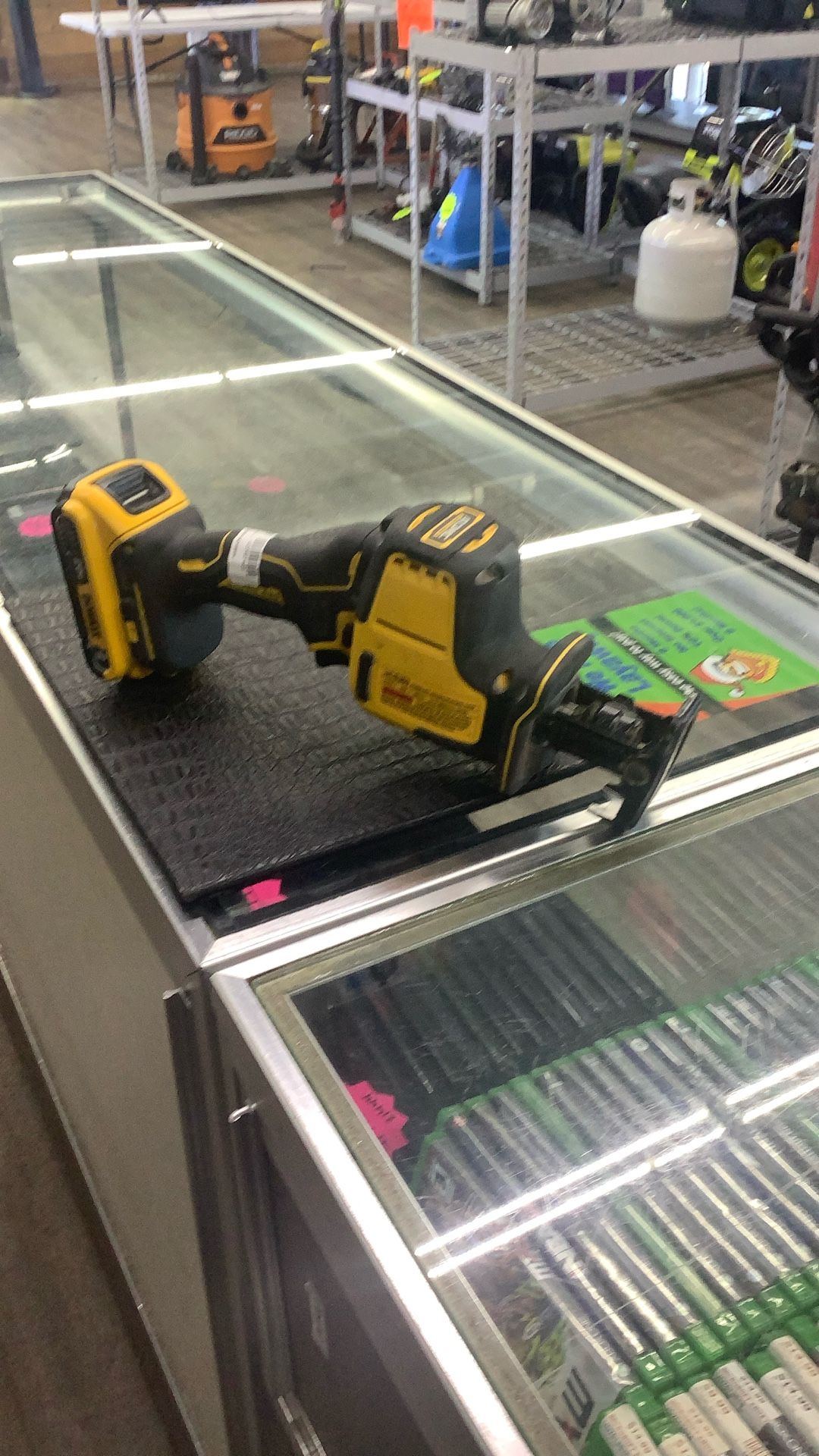 Dewalt Hacksaw Cordless 20volts