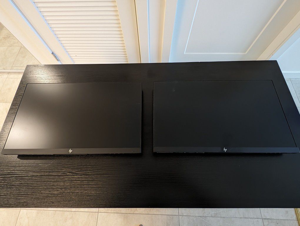 2x 21in HP Computer monitors in great condition 