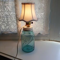 Ball Mason Jar Lamp