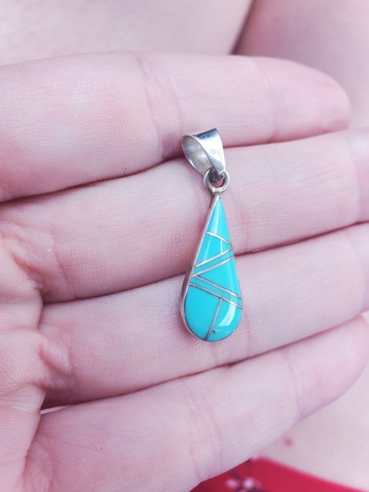 Navajo Pendant Sterling Silver.