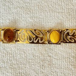 Saint Petersburg, Russia, a beautiful 30 Year Old Amber stone Bracelet