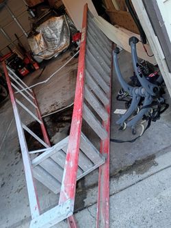 Escalera 🪜 es perfecto estado  para construcción