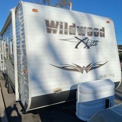 2011 WILDWOOD X - LITE