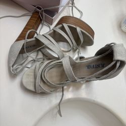 Womens Heels And Boots (9 Pairs!)