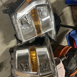 ‘21-23 OEM F150 XLT headlights
