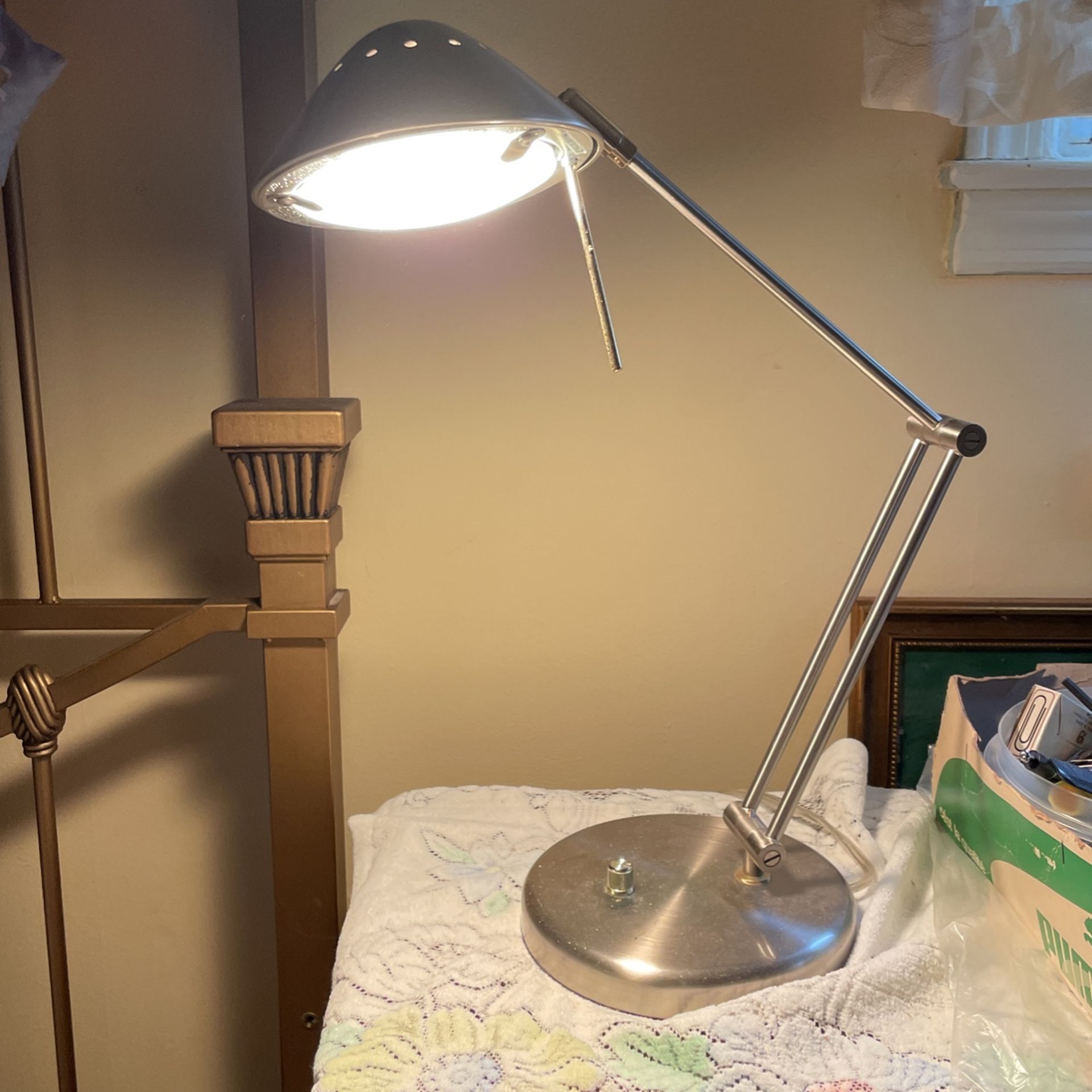 Adjustable Reading light