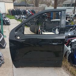 2019-2025 Chevy Silverado 1500 Front door LH OEM