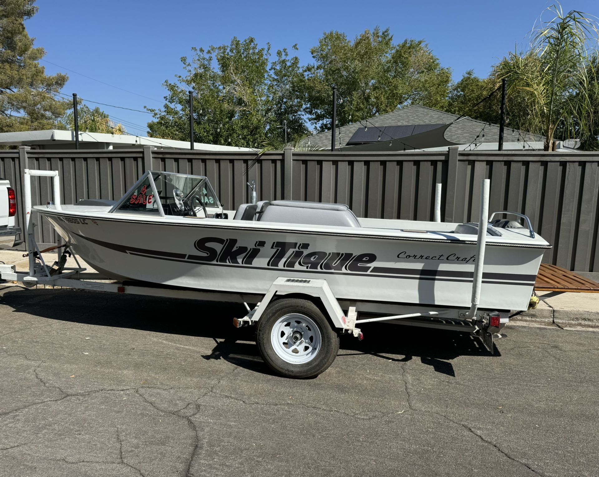 1976 Correct Craft Ski Tique