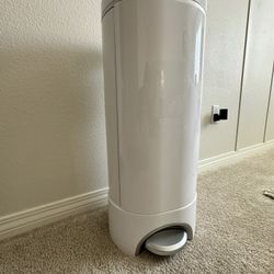 Munchkin Diaper Paul