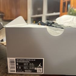 Jordan 4 Undefeated
