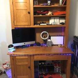 Desk With Hutch And Matching Side Table