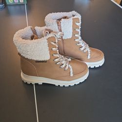 BCBG GIRLS BOOTS