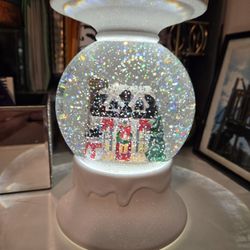 Lighted Automated Candle Holder 