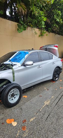 q50 trunk and tail light