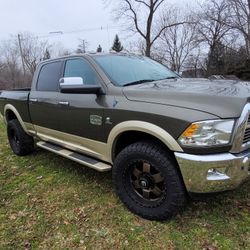 2012 Dodge Ram 4WD Pickup Turbo Disel Cummings