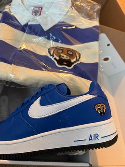 Victor Victor size 9 with rugby size large