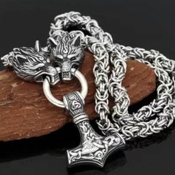 New Nordic Wolf Head Necklace With Hammer Pendant 