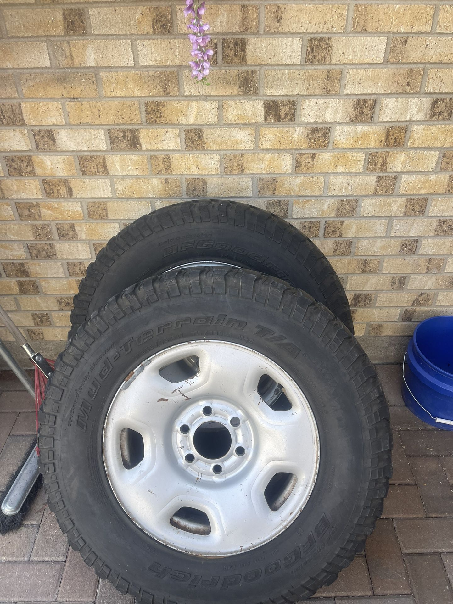 Ford 6hole Rims And Tire