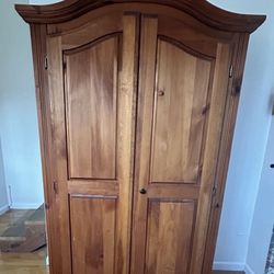 Wood armoire 