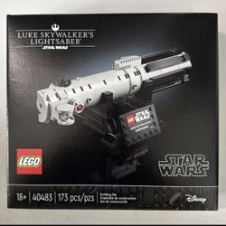 LEGO Star Wars: Luke Skywalker’s Lightsaber (40483)
