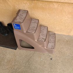 Pet / Puppy Step