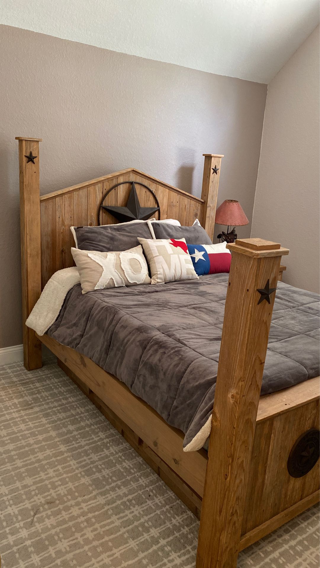 Rustic Bedroom Set (Texas)