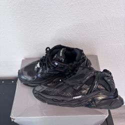 Balenciaga Runner’s