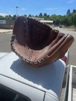 Giant glove