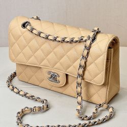 A khaki bag