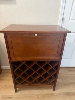 Sold down bar and wine cabinet, solid wood