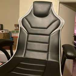 gaming chair ,brand new