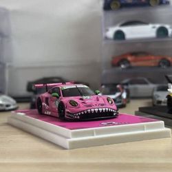 STAR RACE 1:64 PORSCHE 911 GT3 RS Pink ROXY (T-Rex Livery) Diecast Car Model