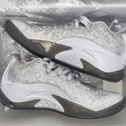 Jordan Zion 3s Size 7.5 Women 