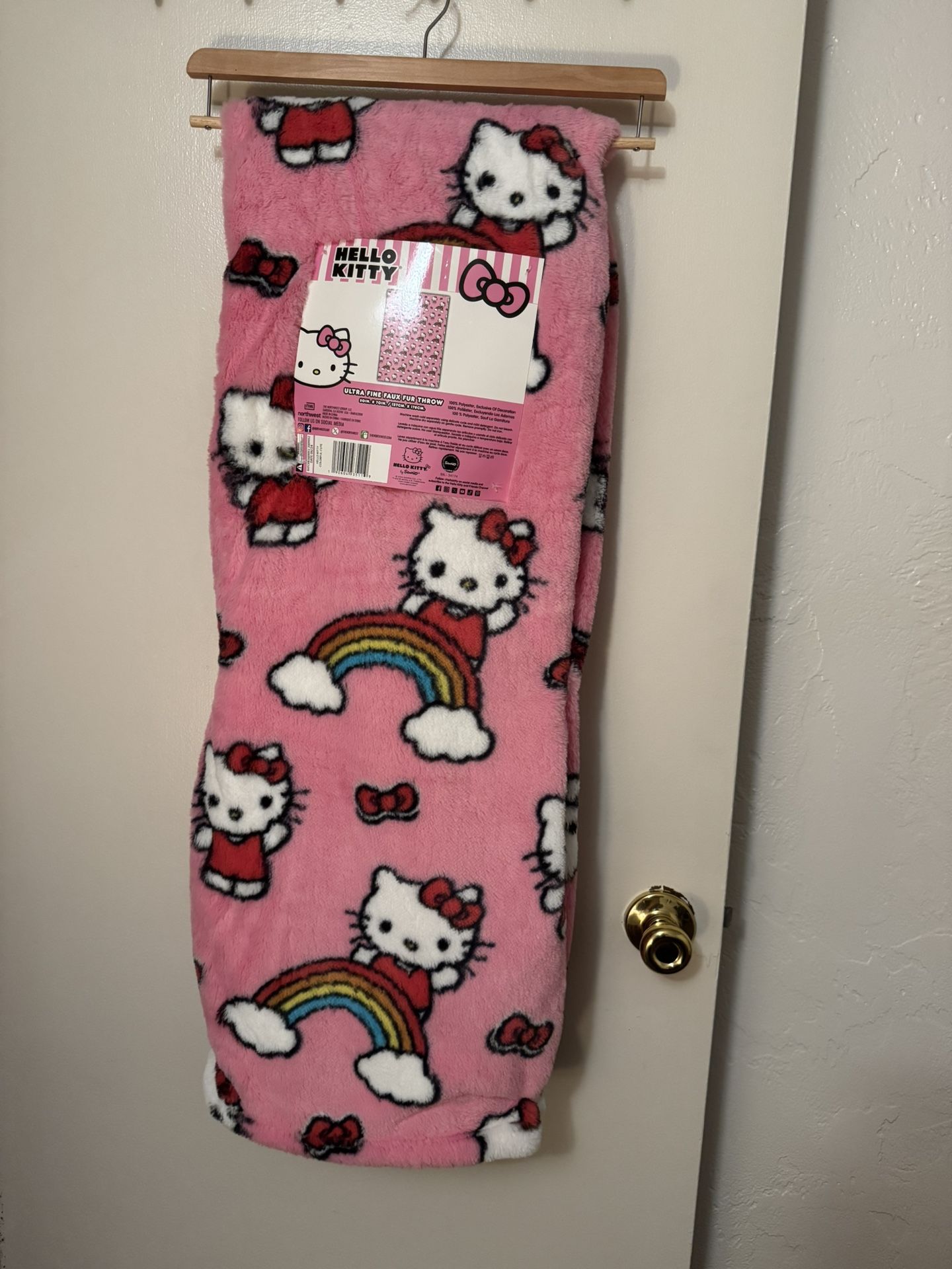 Hello Kitty Blanket