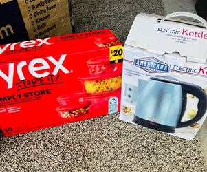Pyrex and Electric Kettle