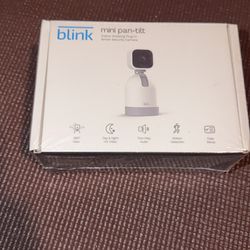 Blink mini pan tilt indoor rotating plug in smart security camera