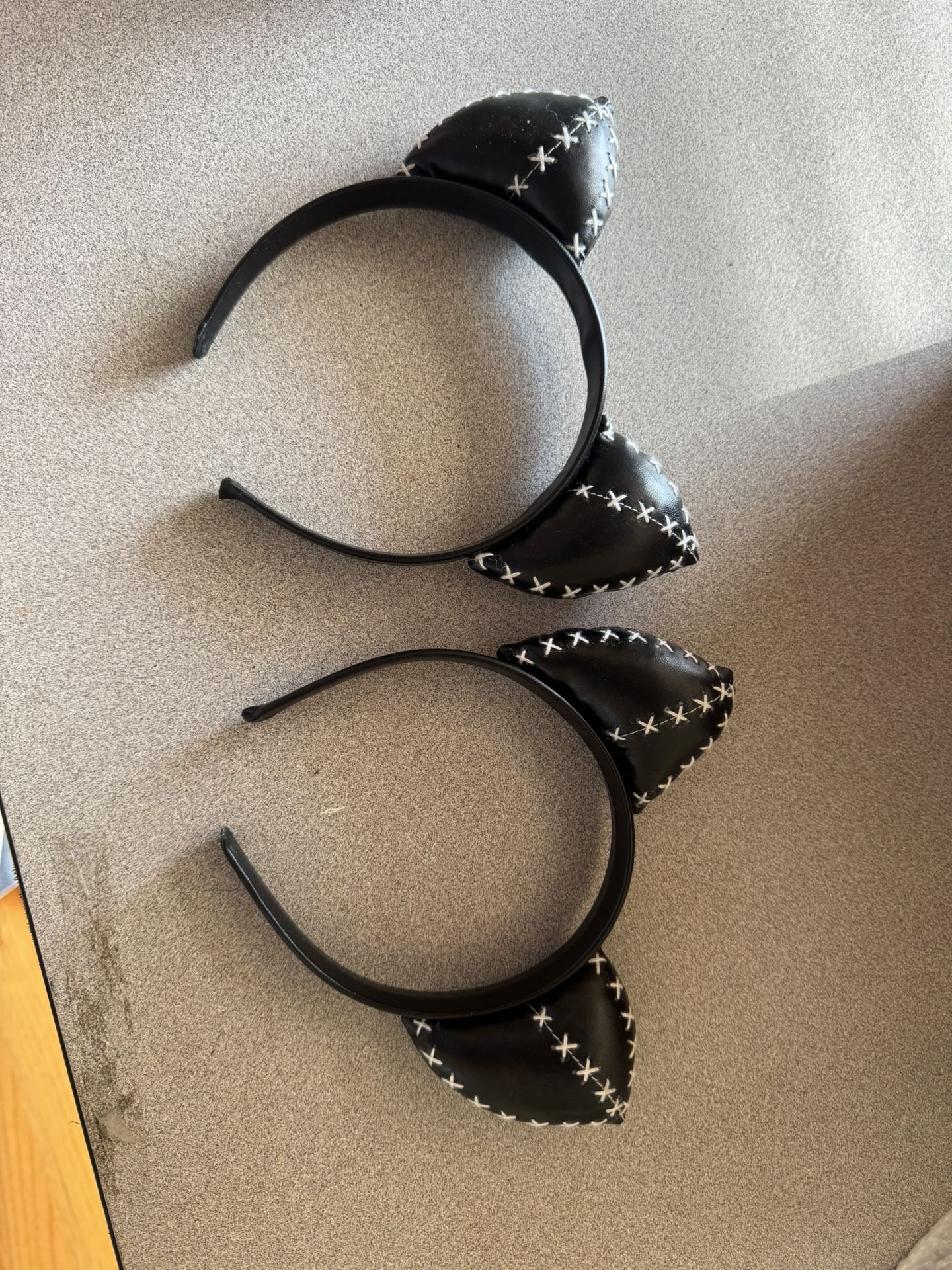2 Cat Ears
