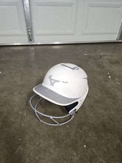 Youth Mizuno softball helmet