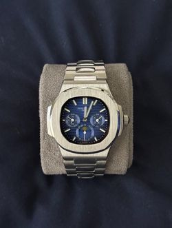 Luxury Wrist wear