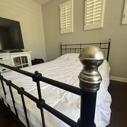 Lull Mattress + Farm Metal Bed Frame – Great Condition