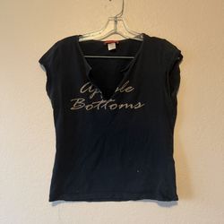 Apple Bottom, Vintage Women’s Black Short Sleeve Streetwear Y2K Shirt, Size L
