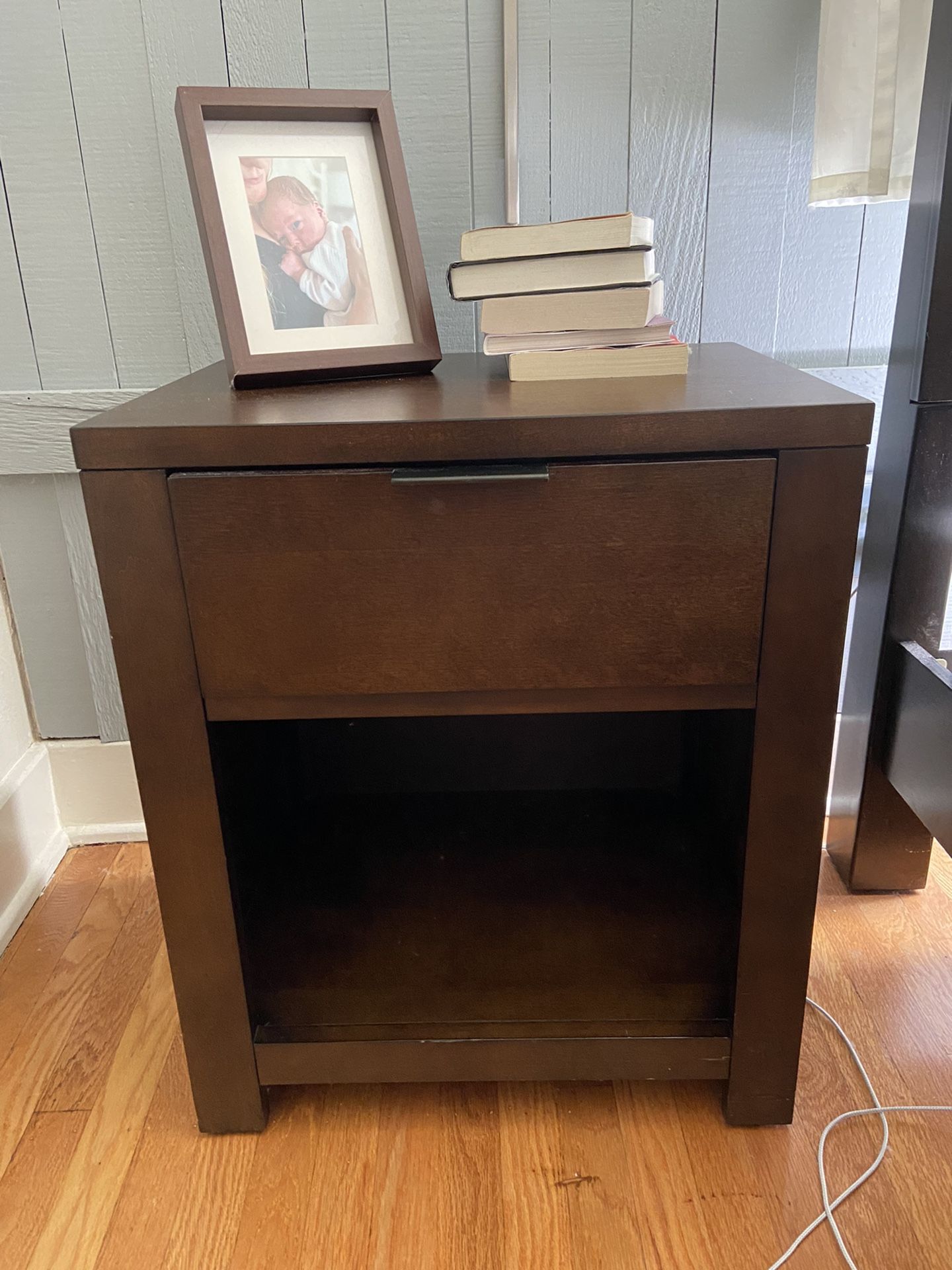 Set Of 2 Bedside Tables