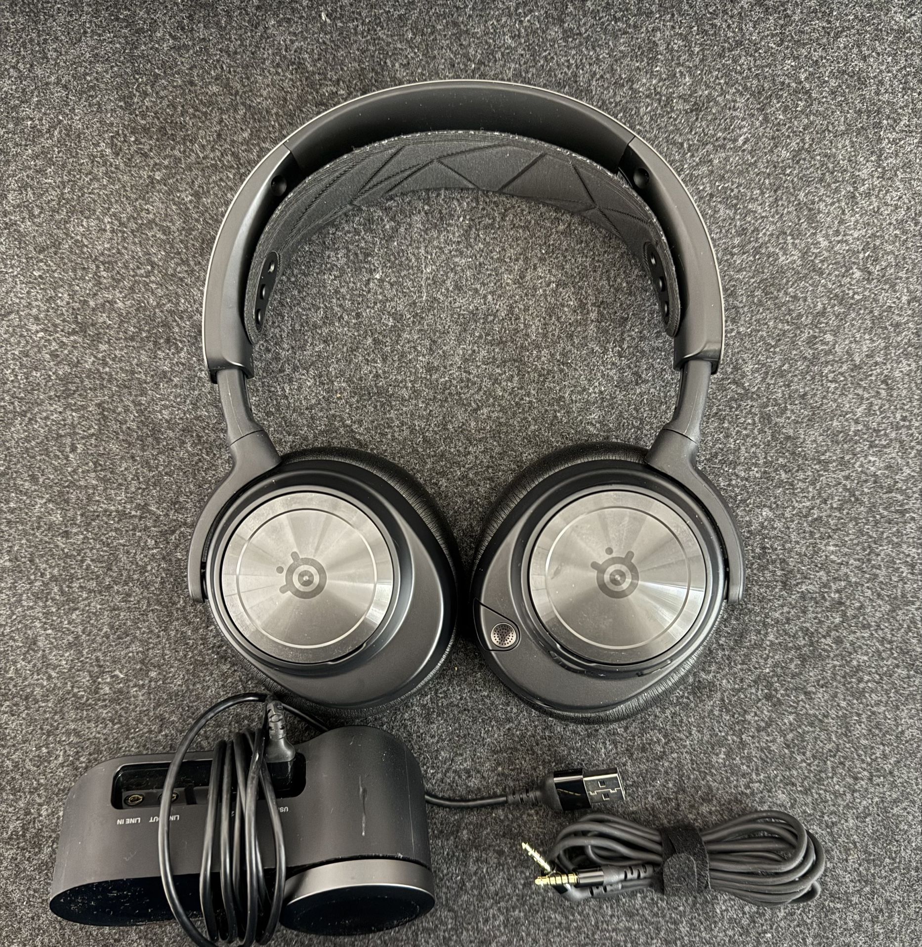 Steel Series Arctis Nova Pro Wired