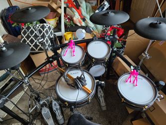 Alesis strata core.