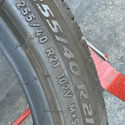 255/40/21 Pirelli Pzero (To) 1 Only $80.00