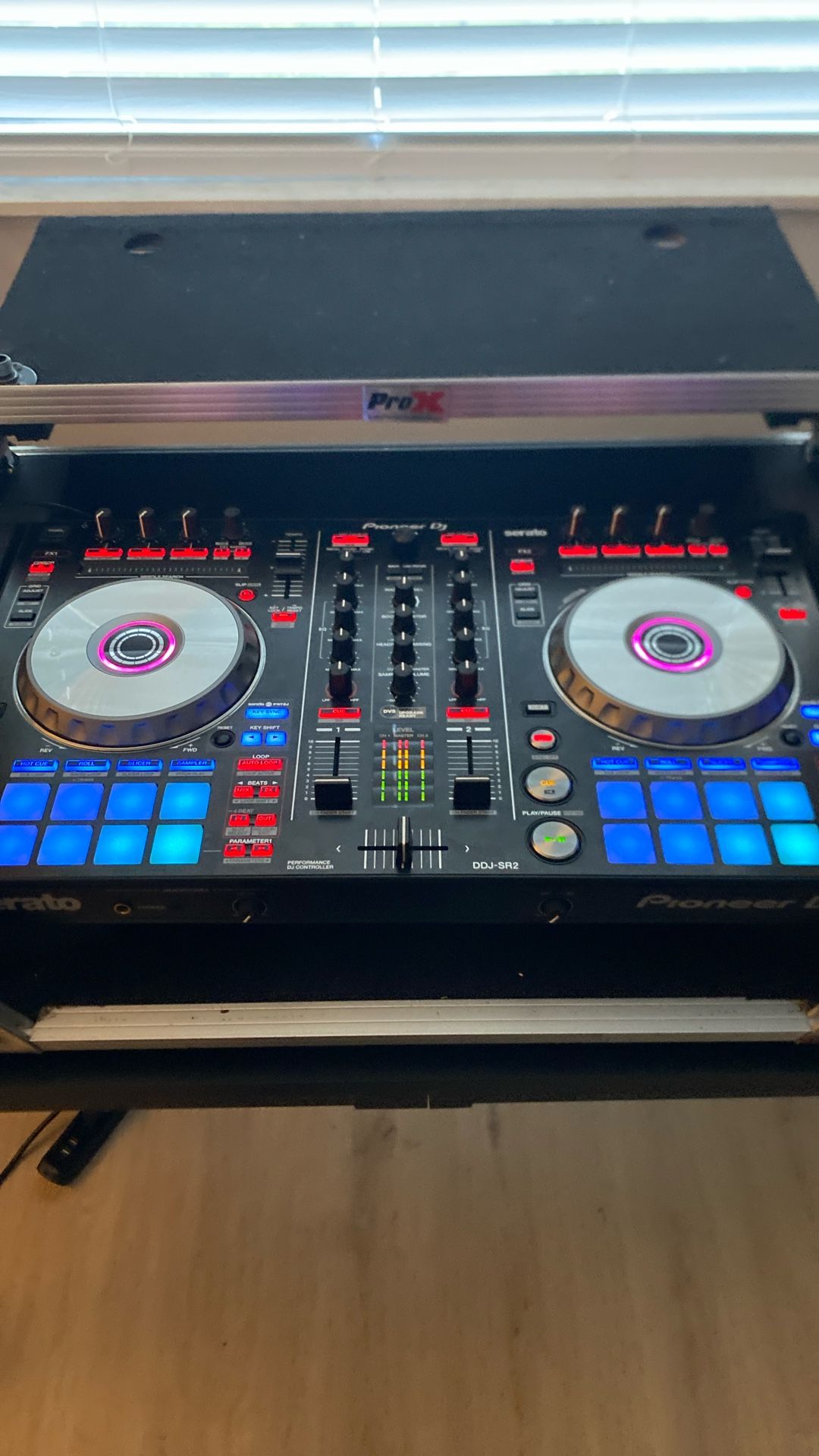 Pioneer DDJ-SR2