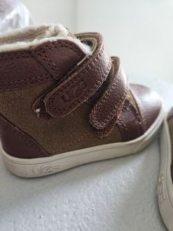 Boys (toddler) UGGS shoes